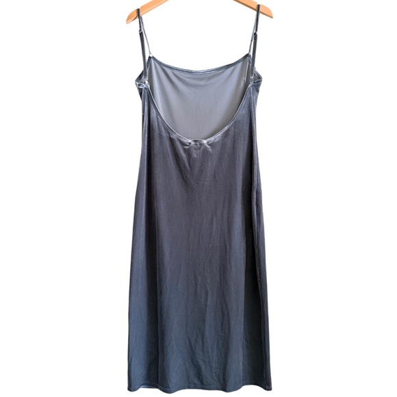 REFORMATION Cocktail Party City Chic Timeless Versatile Velvet Slip Dress L NWT - Picture 7 of 10